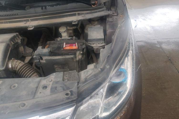 Used CHANGAN KAICHENG Oushang A600 2017 1.5L Manual Standard Edition Engine Bay Left