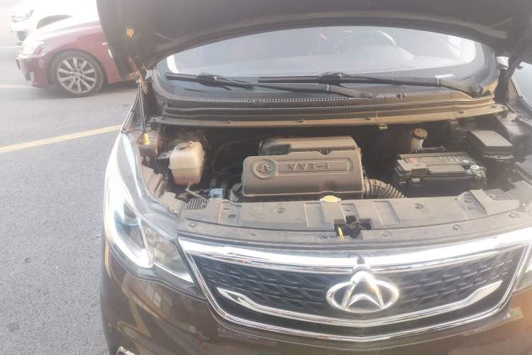 Used CHANGAN KAICHENG Oushang A600 2017 1.5L Manual Luxury Model Engine Bay Right