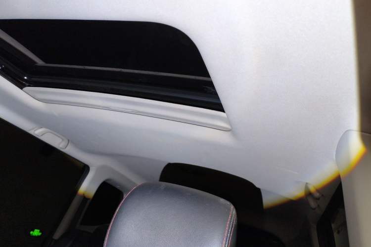Used CHANGAN KAICHENG Oushang A600 2017 1.5L Manual Luxury Version Headliner