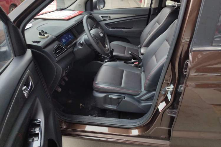 Used CHANGAN KAICHENG Oushang A600 2017 1.5L Manual Luxury Model Left Front Seat