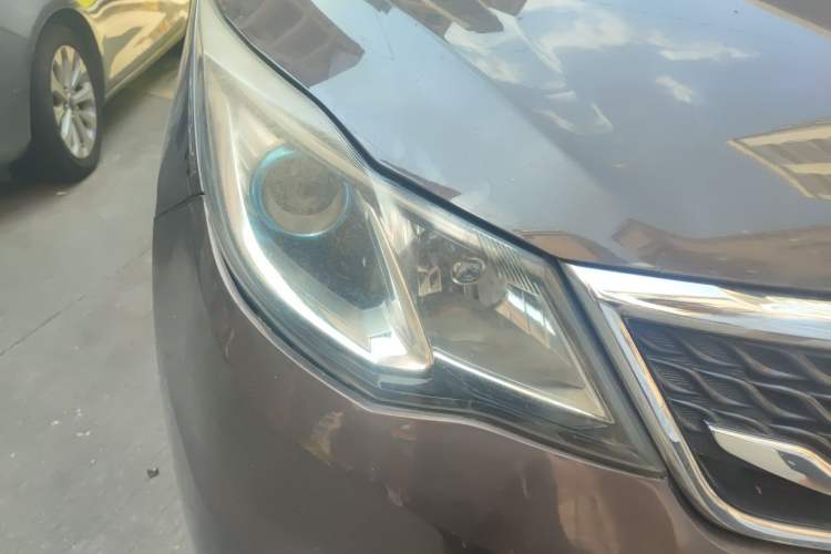 Used CHANGAN KAICHENG Oushang A600 2017 1.5L Manual Elite Model Right Front Headlight