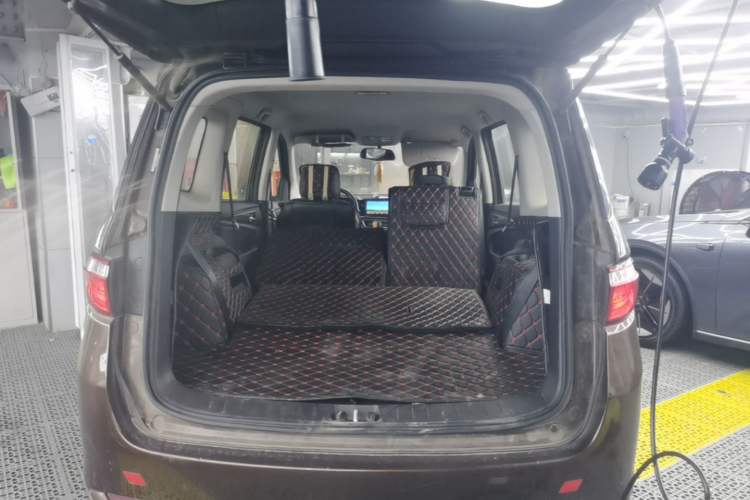 Used CHANGAN KAICHENG Oushang A600 2017 1.5L Manual Standard Edition Trunk