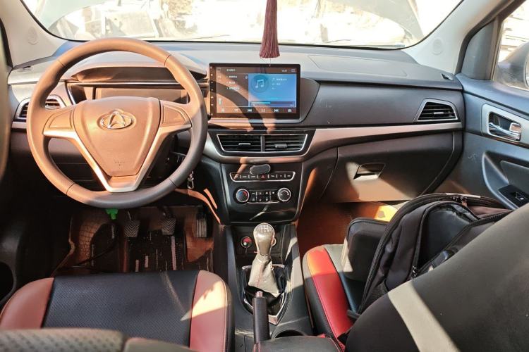 Used CHANGAN KAICHENG Oushang A600 2017 1.5L Manual Standard Edition Center Console