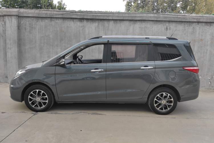 Used CHANGAN KAICHENG Oushang A600 2017 1.5L Manual Luxury Model Exterior 2