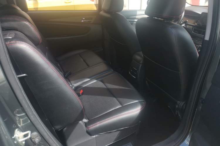 Used CHANGAN KAICHENG Oushang A600 2017 1.5L Manual Standard Edition Interior 2
