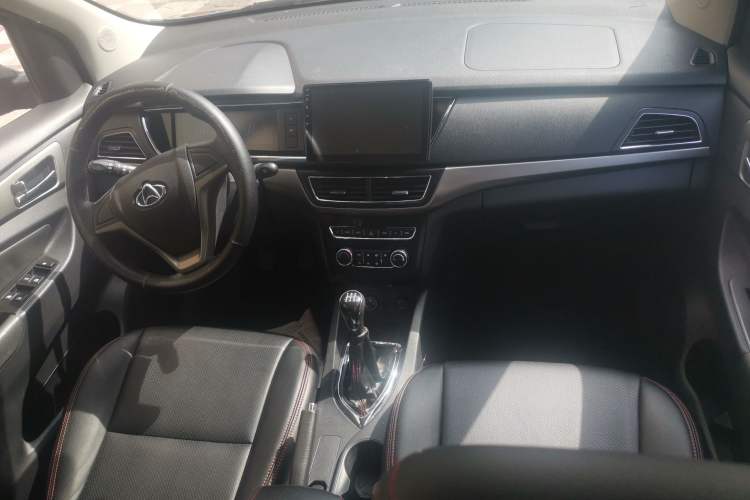 Used CHANGAN KAICHENG Oushang A600 2017 1.5L Manual Standard Edition Interior 3
