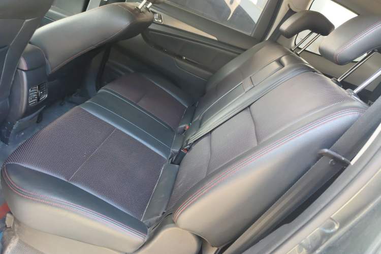 Used CHANGAN KAICHENG Oushang A600 2017 1.5L Manual Smart Connect Version Interior 4