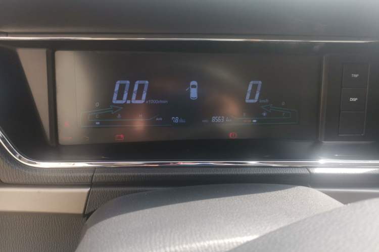 Used CHANGAN KAICHENG Oushang A600 2017 1.5L Manual Standard Edition Odometer Close Up