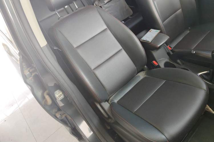 Used CHANGAN KAICHENG Oushang A600 2017 1.5L Manual Smart Connect Version Right Front Seat
