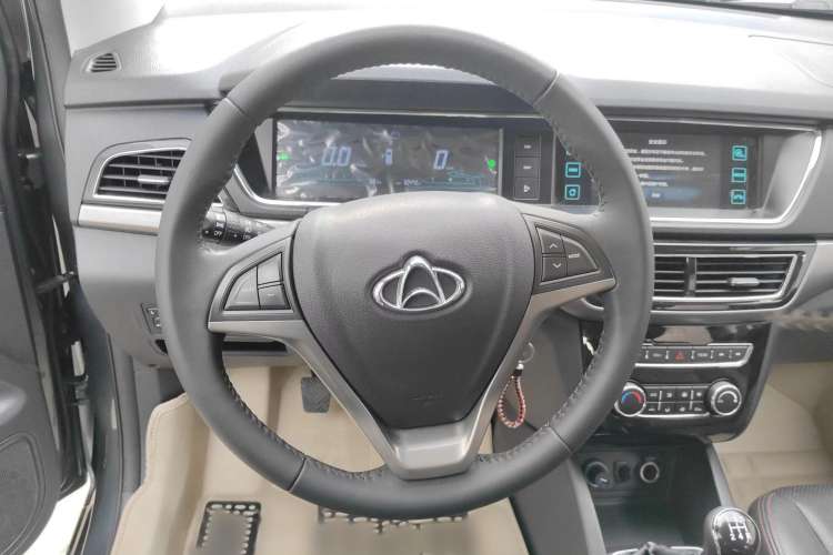 Used CHANGAN KAICHENG Oushang A600 2017 1.5L Manual Luxury Model Steering Wheel