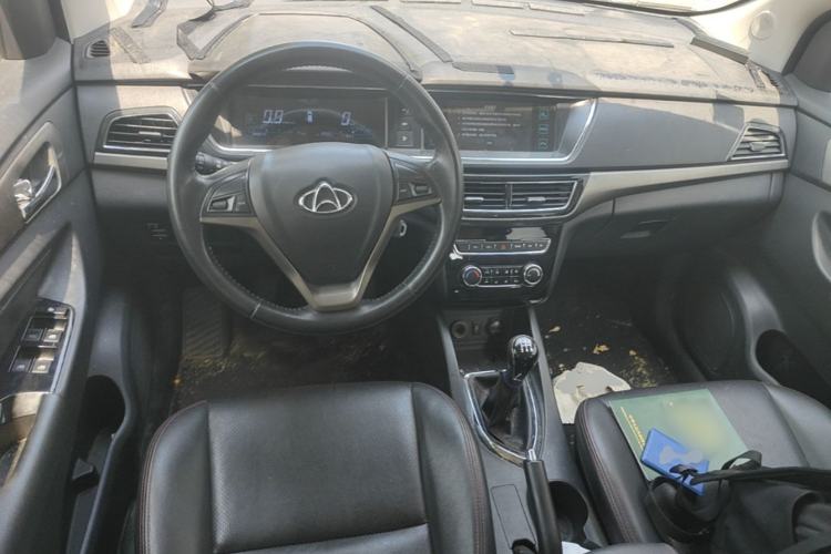 Used CHANGAN KAICHENG Oushang A600 2017 1.5L Manual Luxury Model Center Console