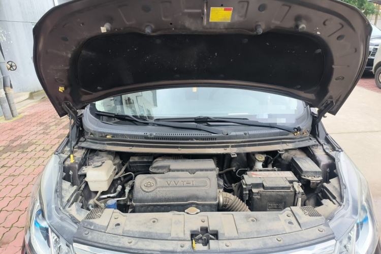 Used CHANGAN KAICHENG Oushang A600 2017 1.5L Manual Luxury Version Engine Bay