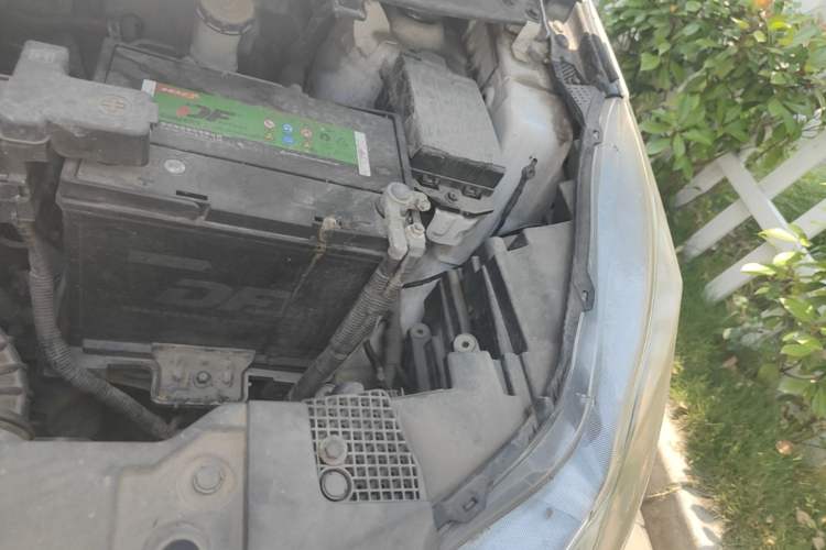 Used CHANGAN KAICHENG Oushang A600 2017 1.5L Manual Luxury Model Engine Bay Left