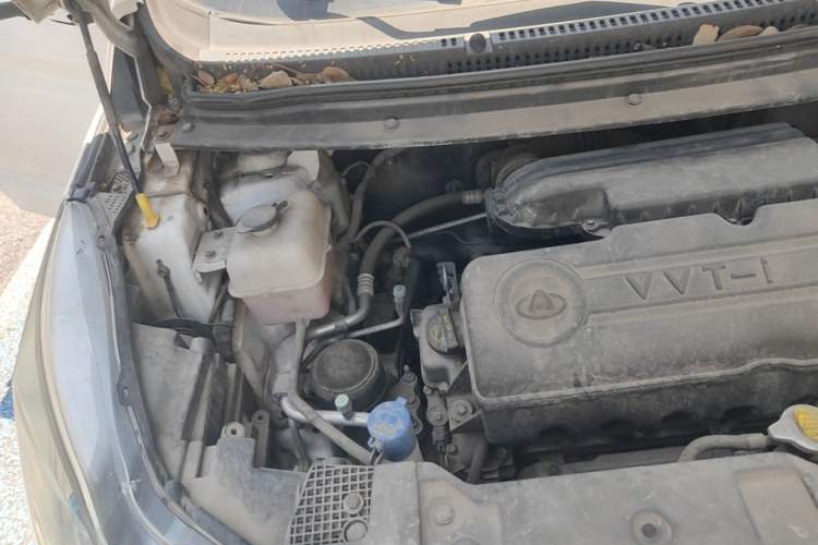 Used CHANGAN KAICHENG Oushang A600 2017 1.5L Manual Luxury Model Engine Bay Right