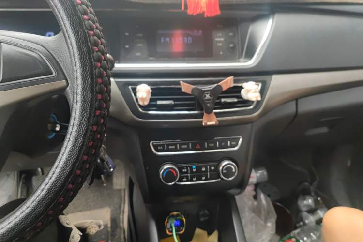 Used CHANGAN KAICHENG Oushang A600 2017 1.5L Manual Standard Edition Audio And AC Panel