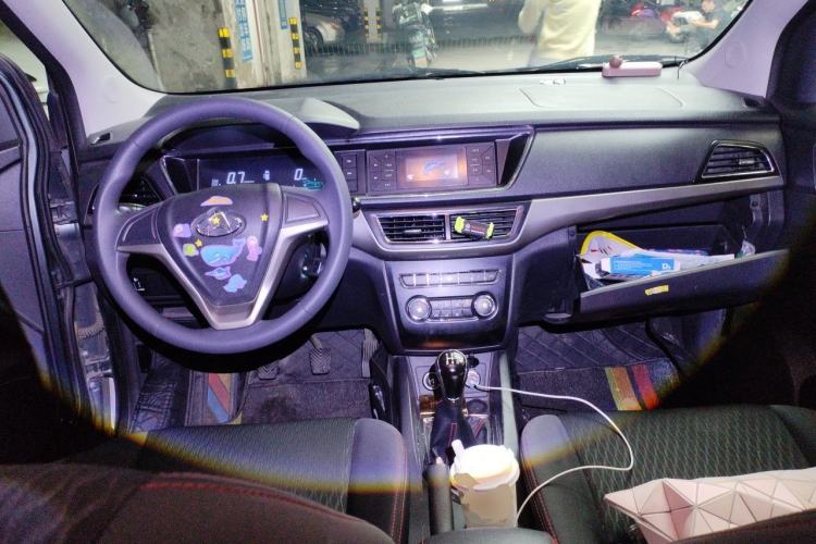 Used CHANGAN KAICHENG Oushang A600 2017 1.5L Manual Standard Edition Center Console