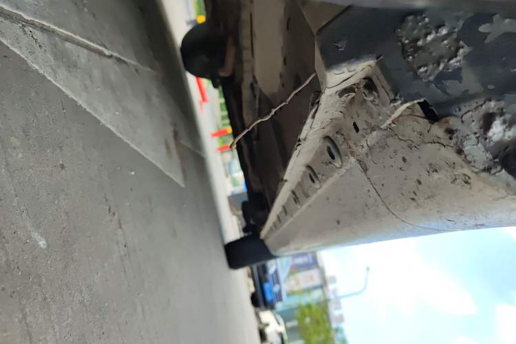Used CHANGAN KAICHENG Oushang A600 2017 1.5L Manual Standard Edition Chassis Front Left