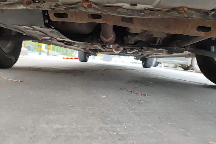 Used CHANGAN KAICHENG Oushang A600 2017 1.5L Manual Standard Edition Chassis Front