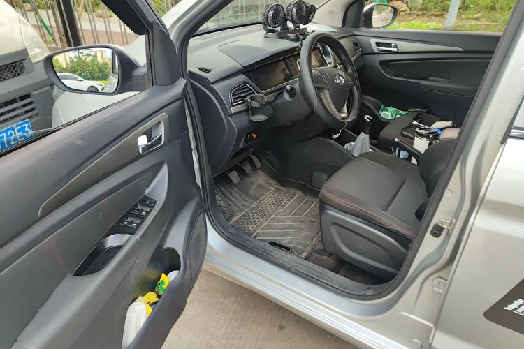 Used CHANGAN KAICHENG Oushang A600 2017 1.5L Manual Standard Edition Driver Seat