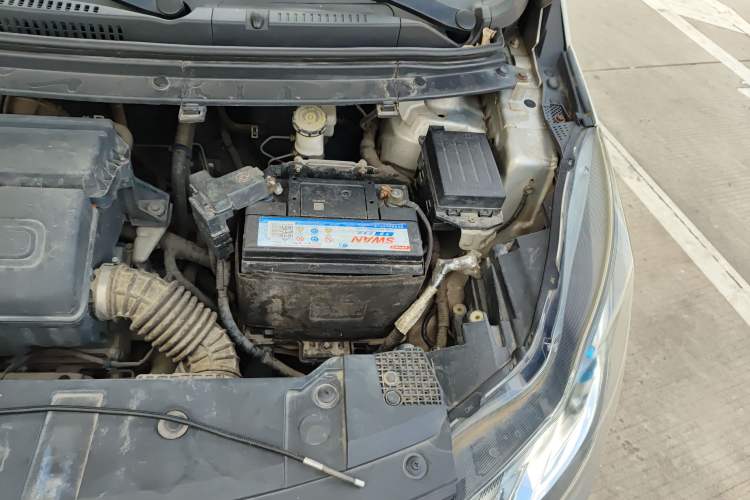 Used CHANGAN KAICHENG Oushang A600 2017 1.5L Manual Standard Edition Engine Bay Left
