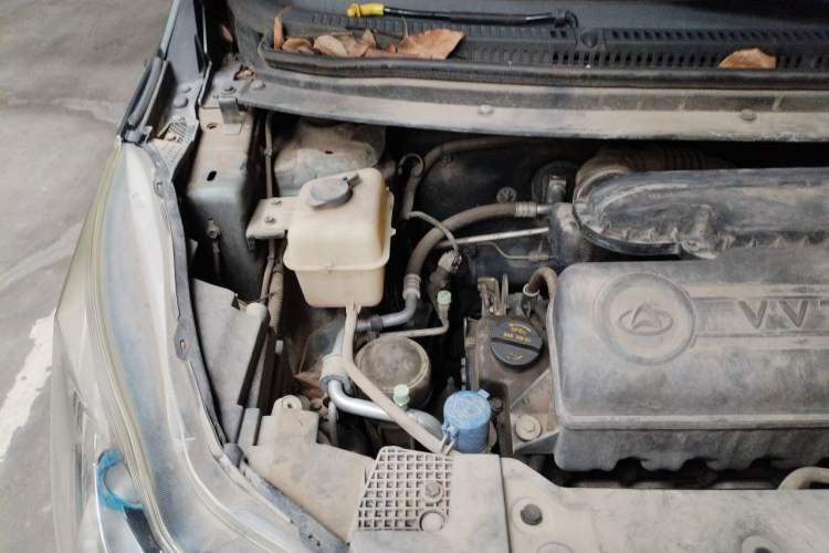 Used CHANGAN KAICHENG Oushang A600 2017 1.5L Manual Standard Edition Engine Bay Right