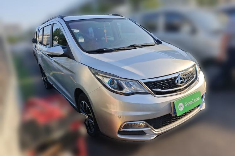 Used CHANGAN KAICHENG Oushang A600 2017 1.5L Manual Luxury Model Front Right 45 Deg