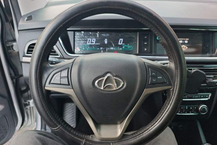 Used CHANGAN KAICHENG Oushang A600 2017 1.5L Manual Luxury Model Steering Wheel