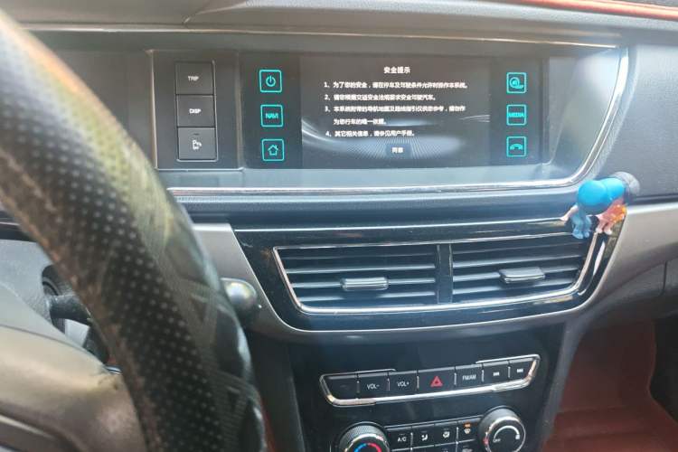 Used CHANGAN KAICHENG Oushang A600 2017 1.5L Manual Luxury Model Audio And AC Panel