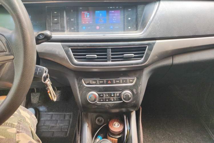 Used CHANGAN KAICHENG Oushang A600 2017 1.5L Manual Standard Edition Audio And AC Panel