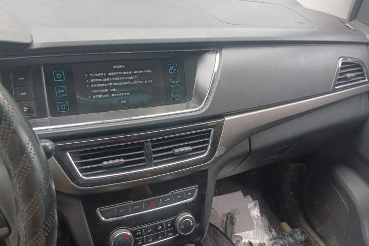 Used CHANGAN KAICHENG Oushang A600 2017 1.5L Manual Luxury Model Audio And AC Panel