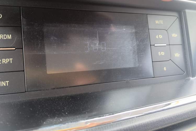 Used CHANGAN KAICHENG Oushang A600 2017 1.5L Manual Standard Edition Audio And AC Panel