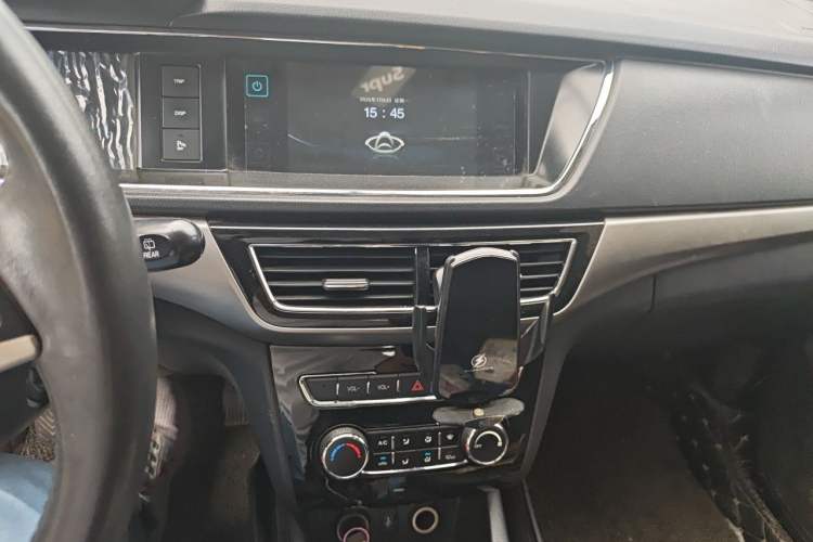 Used CHANGAN KAICHENG Oushang A600 2017 1.5L Manual Luxury Model Audio And AC Panel