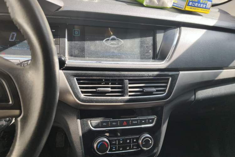 Used CHANGAN KAICHENG Oushang A600 2017 1.5L Manual Smart Connect Version Audio And AC Panel
