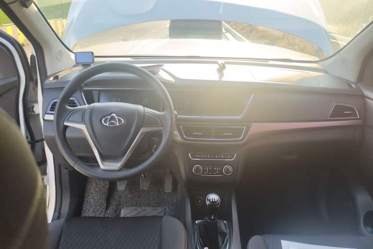Used CHANGAN KAICHENG Oushang A600 2017 1.5L Manual Standard Edition Center Console