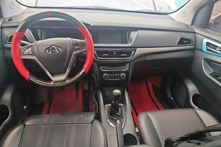 Used CHANGAN KAICHENG Oushang A600 2017 1.5L Manual Luxury Model Center Console