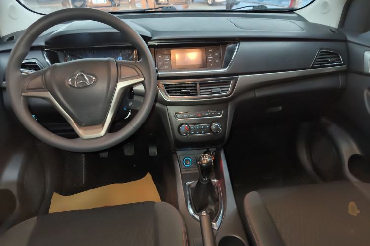 Used CHANGAN KAICHENG Oushang A600 2017 1.5L Manual Standard Edition Center Console
