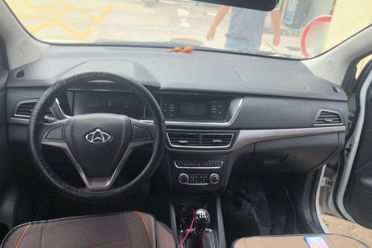 Used CHANGAN KAICHENG Oushang A600 2017 1.5L Manual Standard Edition Center Console