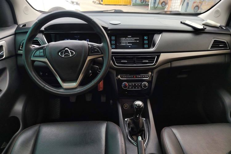 Used CHANGAN KAICHENG Oushang A600 2017 1.5L Manual Luxury Model Center Console