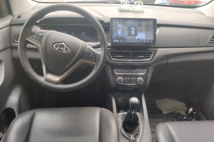 Used CHANGAN KAICHENG Oushang A600 2017 1.5L Manual Luxury Model Center Console