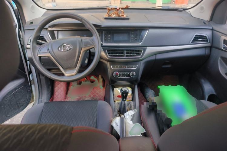 Used CHANGAN KAICHENG Oushang A600 2017 1.5L Manual Standard Edition Center Console