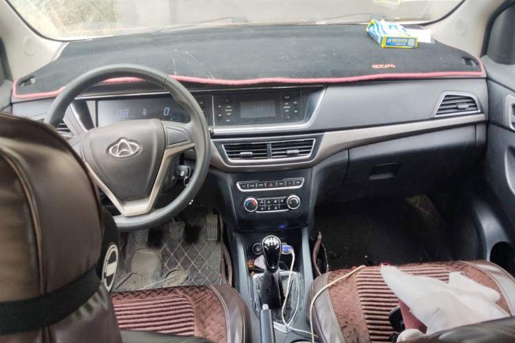 Used CHANGAN KAICHENG Oushang A600 2017 1.5L Manual Standard Edition Center Console