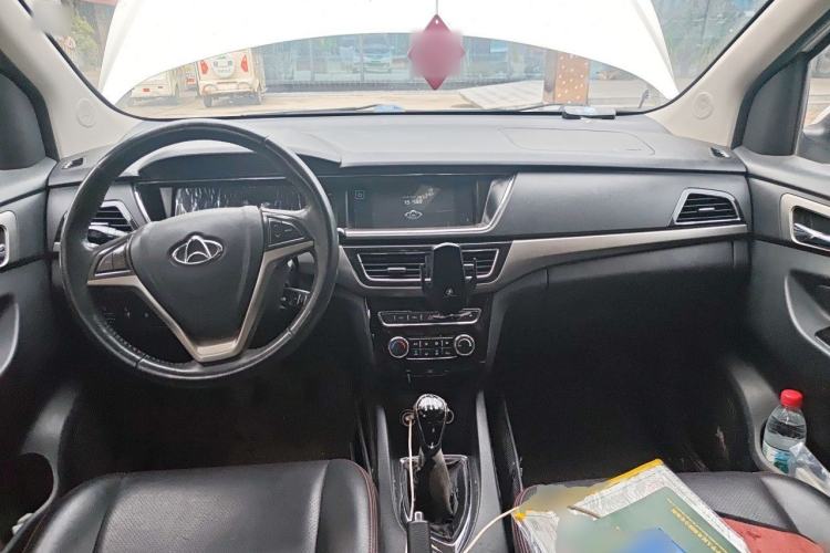 Used CHANGAN KAICHENG Oushang A600 2017 1.5L Manual Luxury Model Center Console