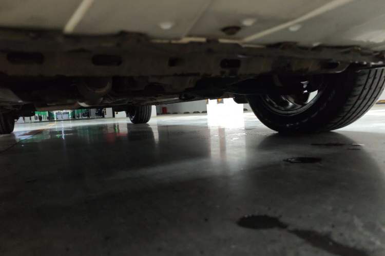 Used CHANGAN KAICHENG Oushang A600 2017 1.5L Manual Smart Connect Version Chassis Front