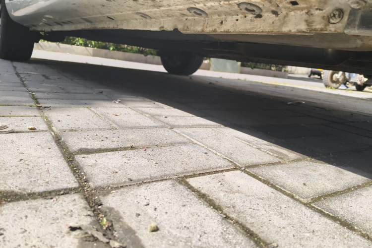 Used CHANGAN KAICHENG Oushang A600 2017 1.5L Manual Smart Connect Version Chassis Front Right