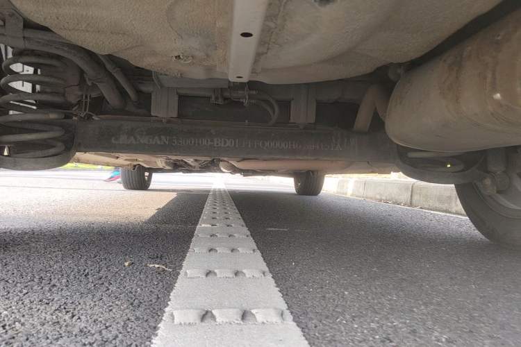 Used CHANGAN KAICHENG Oushang A600 2017 1.5L Manual Luxury Model Chassis Rear