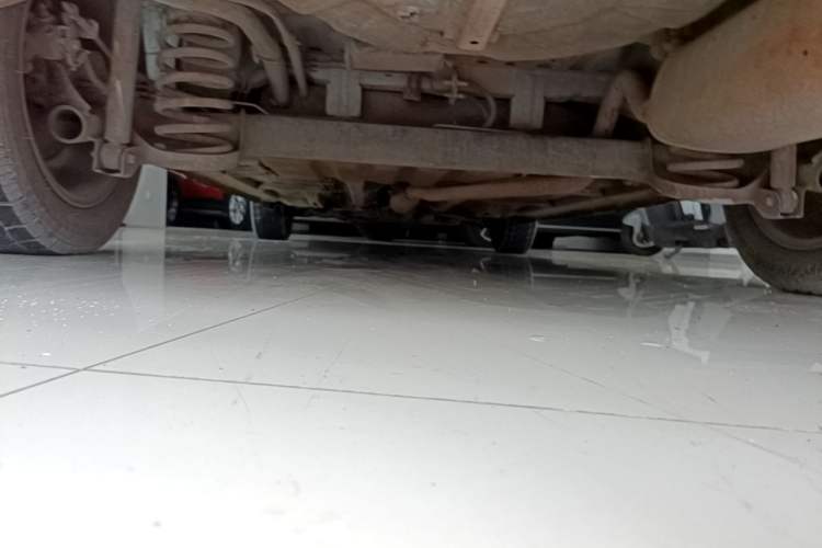 Used CHANGAN KAICHENG Oushang A600 2017 1.5L Manual Luxury Model Chassis Rear