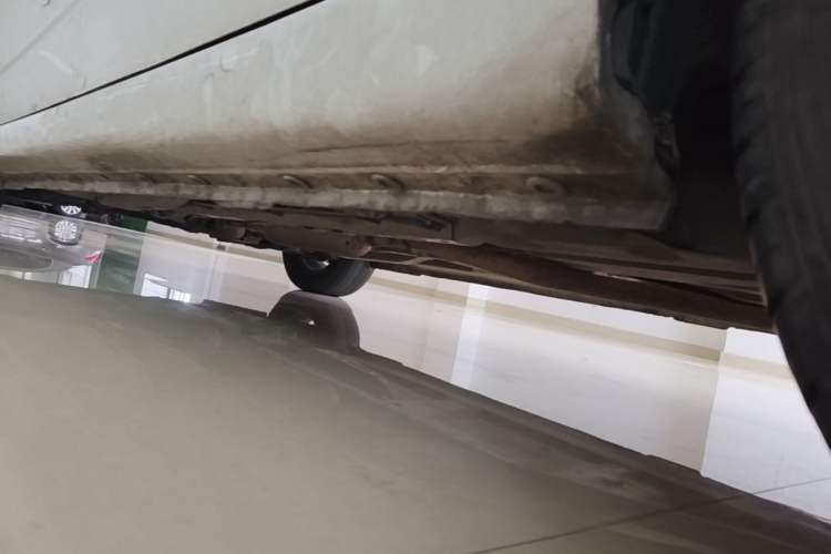 Used CHANGAN KAICHENG Oushang A600 2017 1.5L Manual Standard Edition Chassis Rear Left