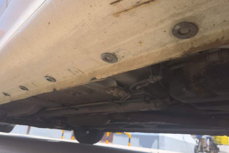 Used CHANGAN KAICHENG Oushang A600 2017 1.5L Manual Luxury Model Chassis Rear Left