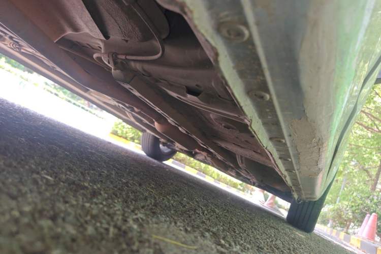 Used CHANGAN KAICHENG Oushang A600 2017 1.5L Manual Standard Edition Chassis Rear Right