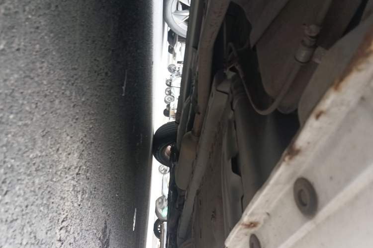 Used CHANGAN KAICHENG Oushang A600 2017 1.5L Manual Luxury Model Chassis Rear Right